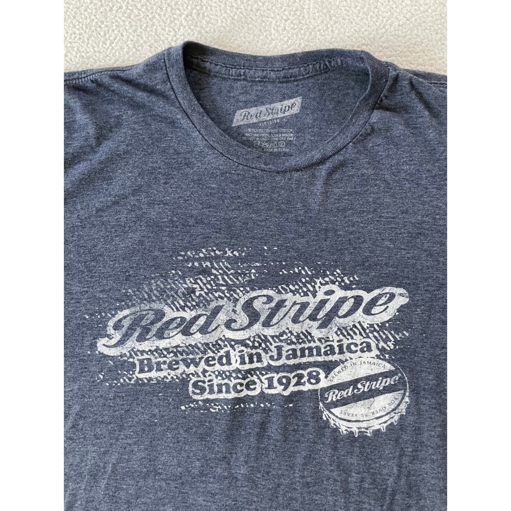 Red Stripe Mens Large T-Shirt Navy Blue Distressed Jamaica Beer Graphic Tee Beer